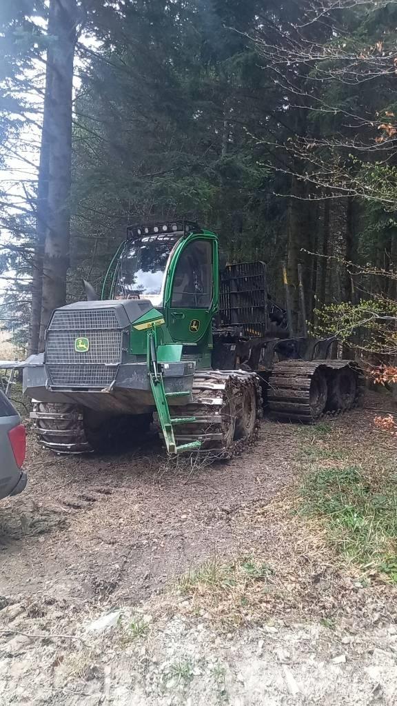 John Deere 1010 G Udkørselsmaskiner