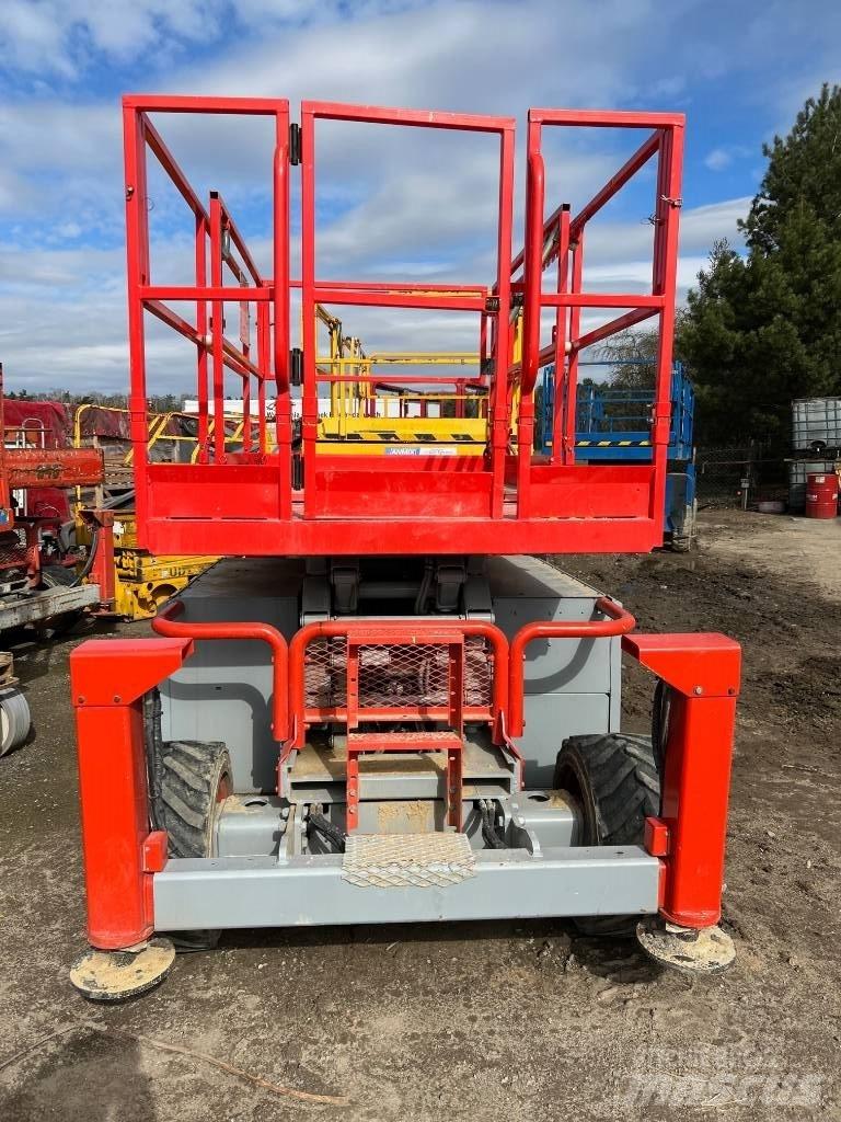 SkyJack SJ 6832 RT Saxlifte