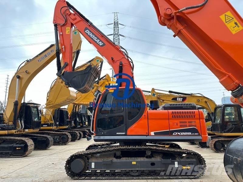 Doosan DX 225 LC-9C Gravemaskiner på larvebånd