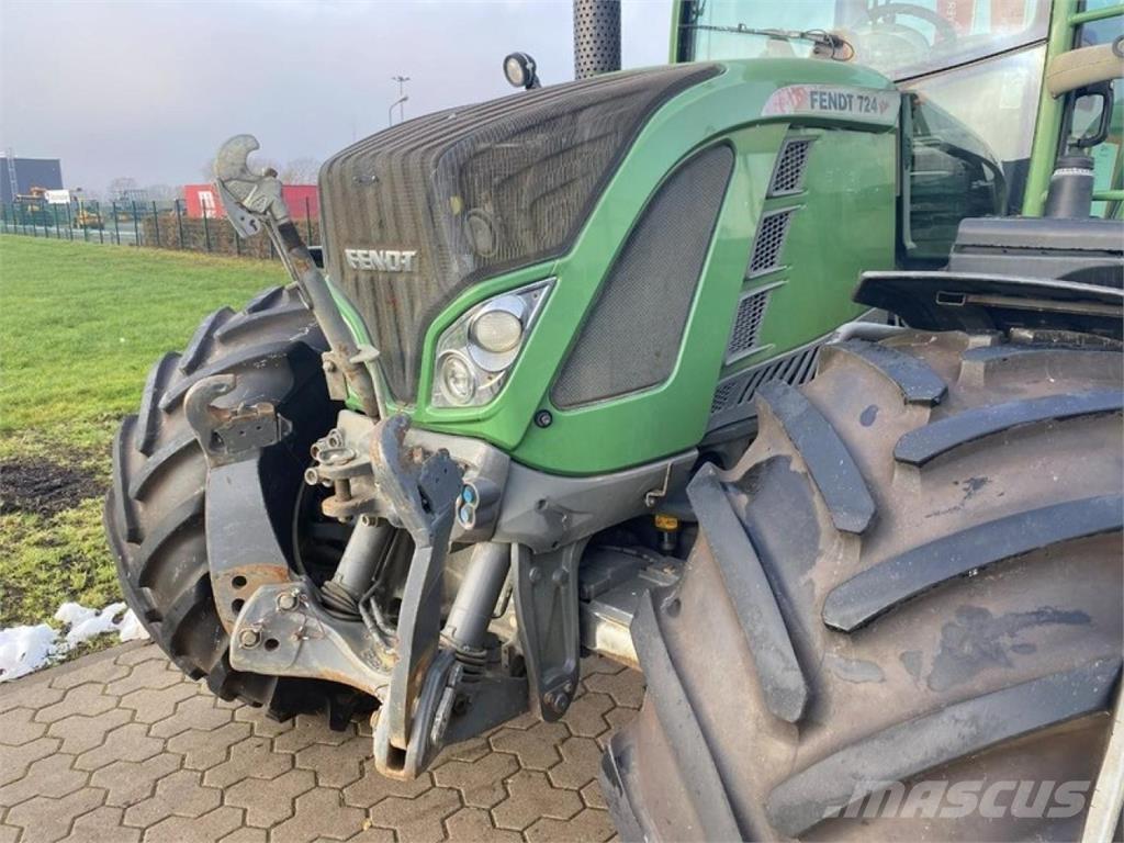 Fendt 724 PROFI Traktorer