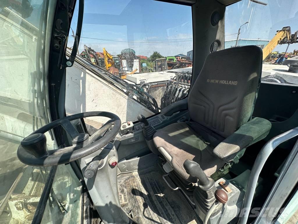 New Holland MH Plus Gravemaskiner på hjul