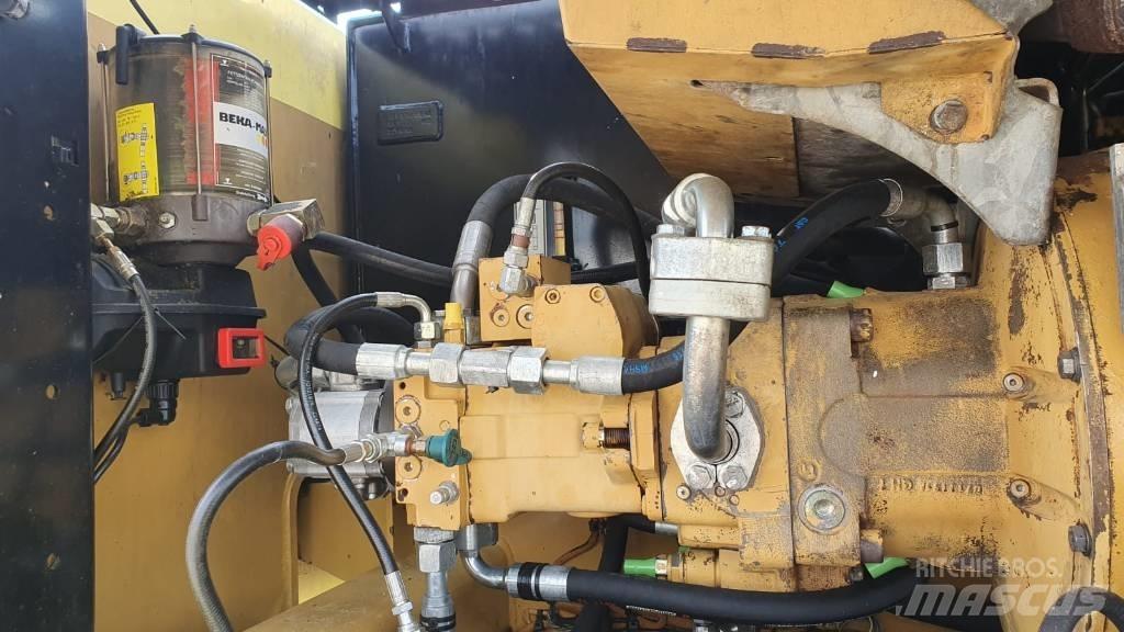 CAT M 318 D MH Materialehåndteringsmaskiner