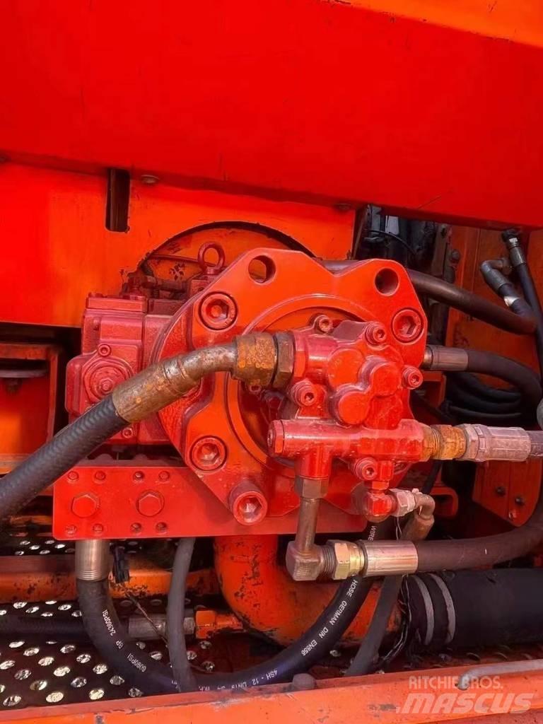 Doosan DH 300 LC-7 Gravemaskiner på larvebånd