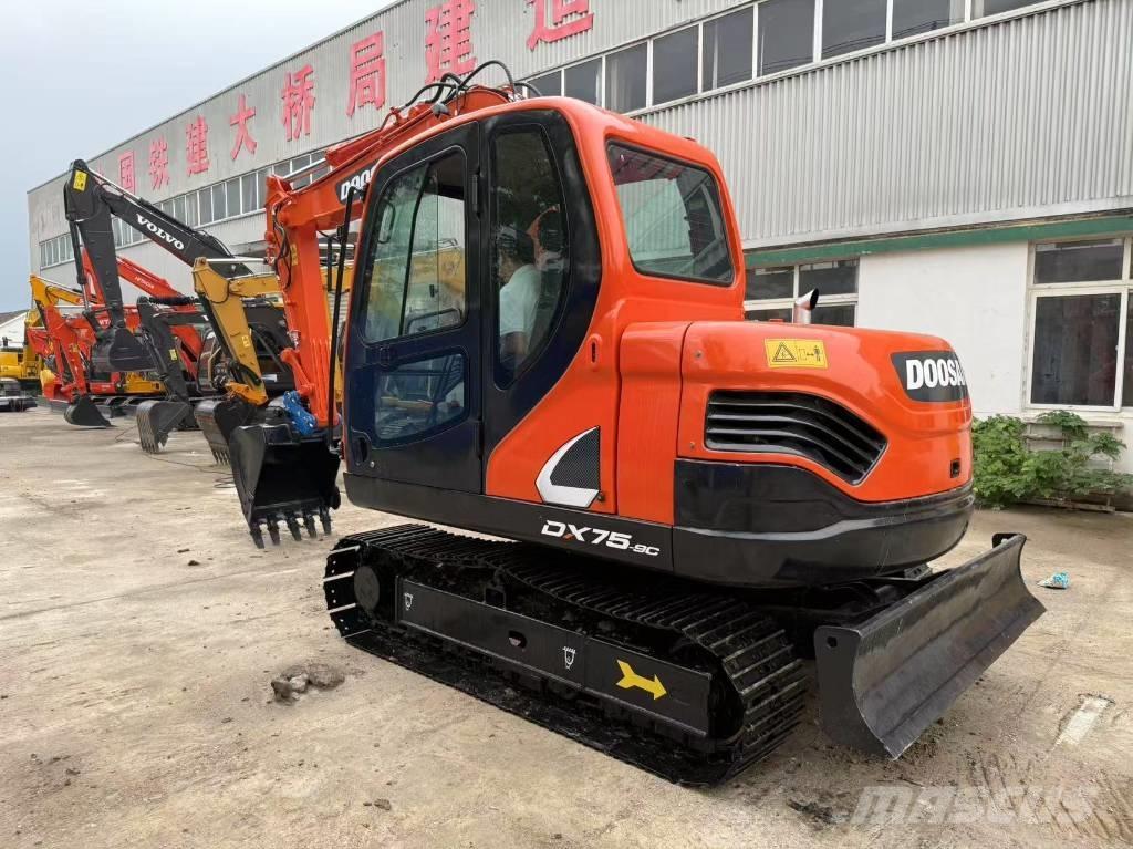 Doosan DX 75 Gravemaskiner på larvebånd