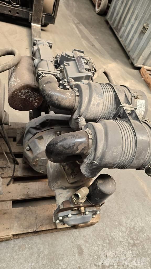 Deutz F2M1011 Motorer