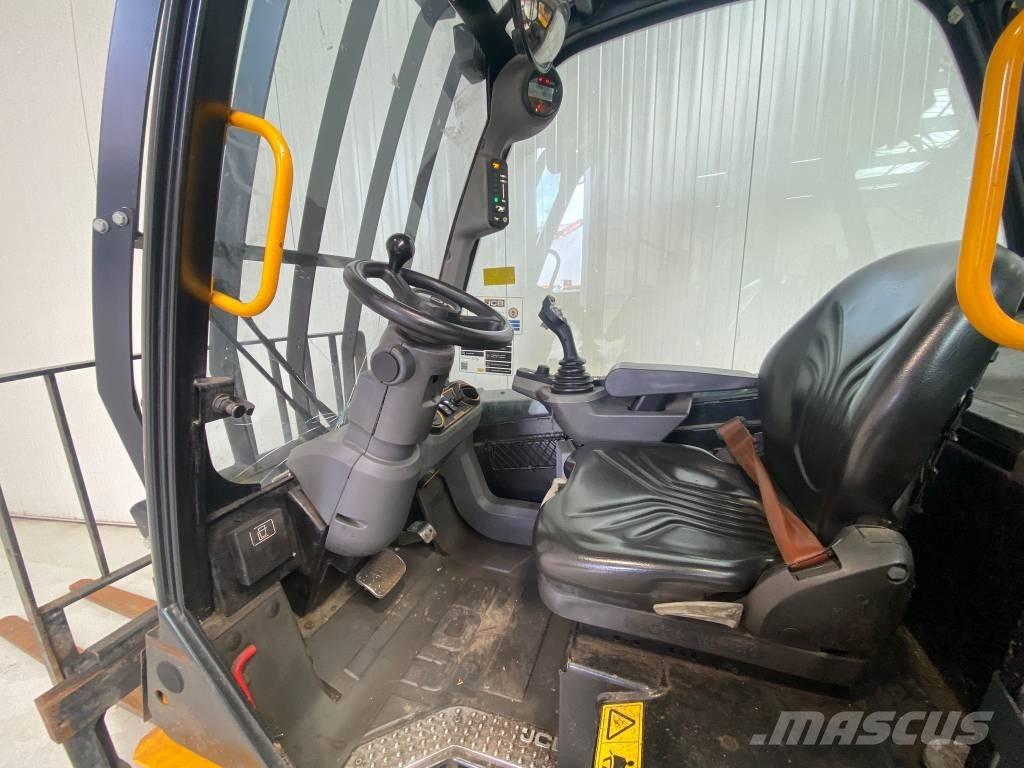 JCB TLT30-19D-2WD Diesel gaffeltrucks