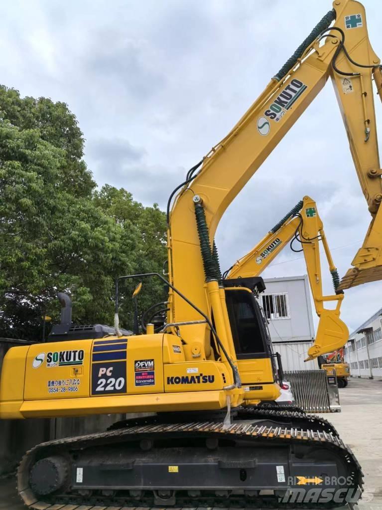 Komatsu PC 220-8 Gravemaskiner på larvebånd