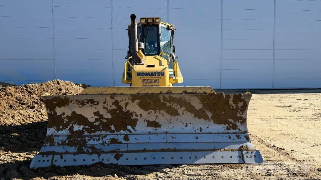 Komatsu D 61 PXI-23 Bulldozer på larvebånd