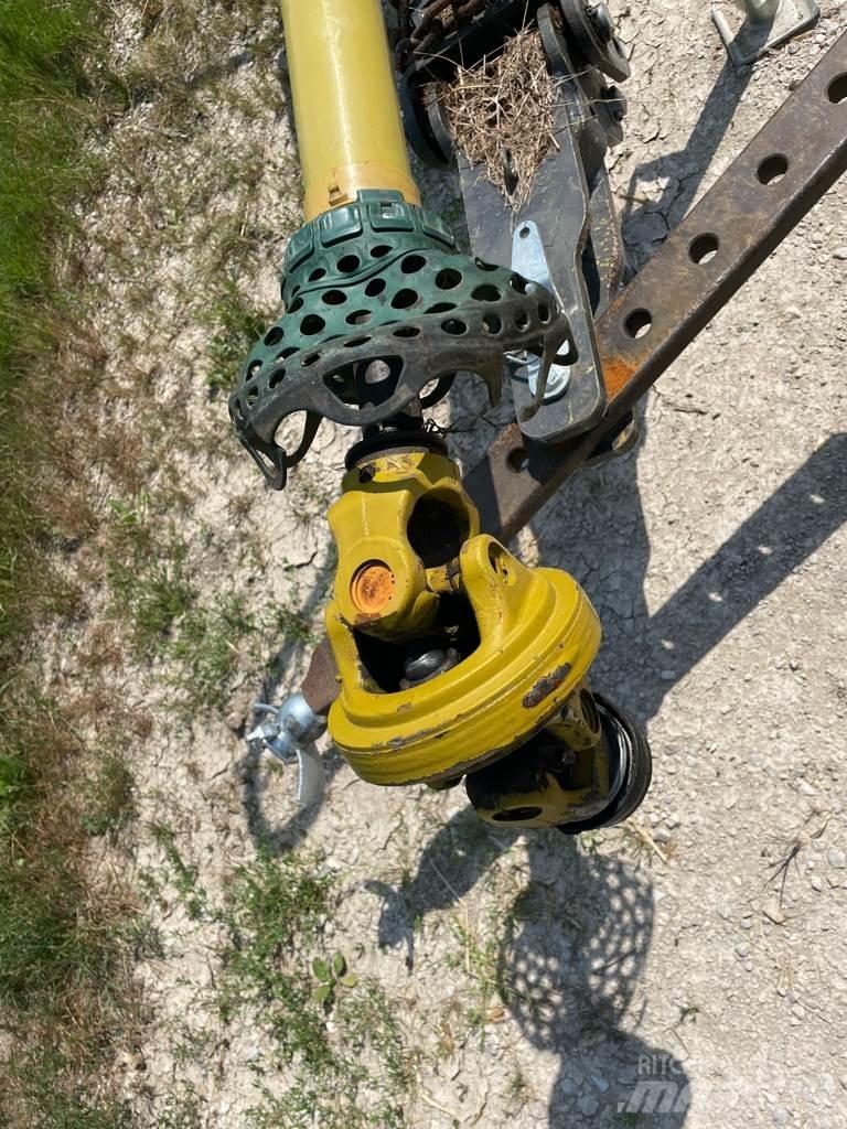 CLAAS Liner 700 Hømaskiner