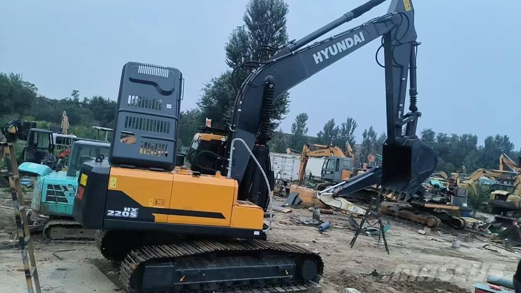 Hyundai HX220S Gravemaskiner på larvebånd
