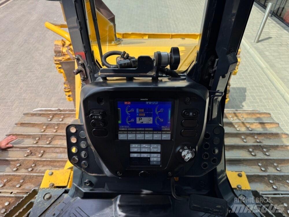 Komatsu D61PXi-24EO Bulldozer på larvebånd