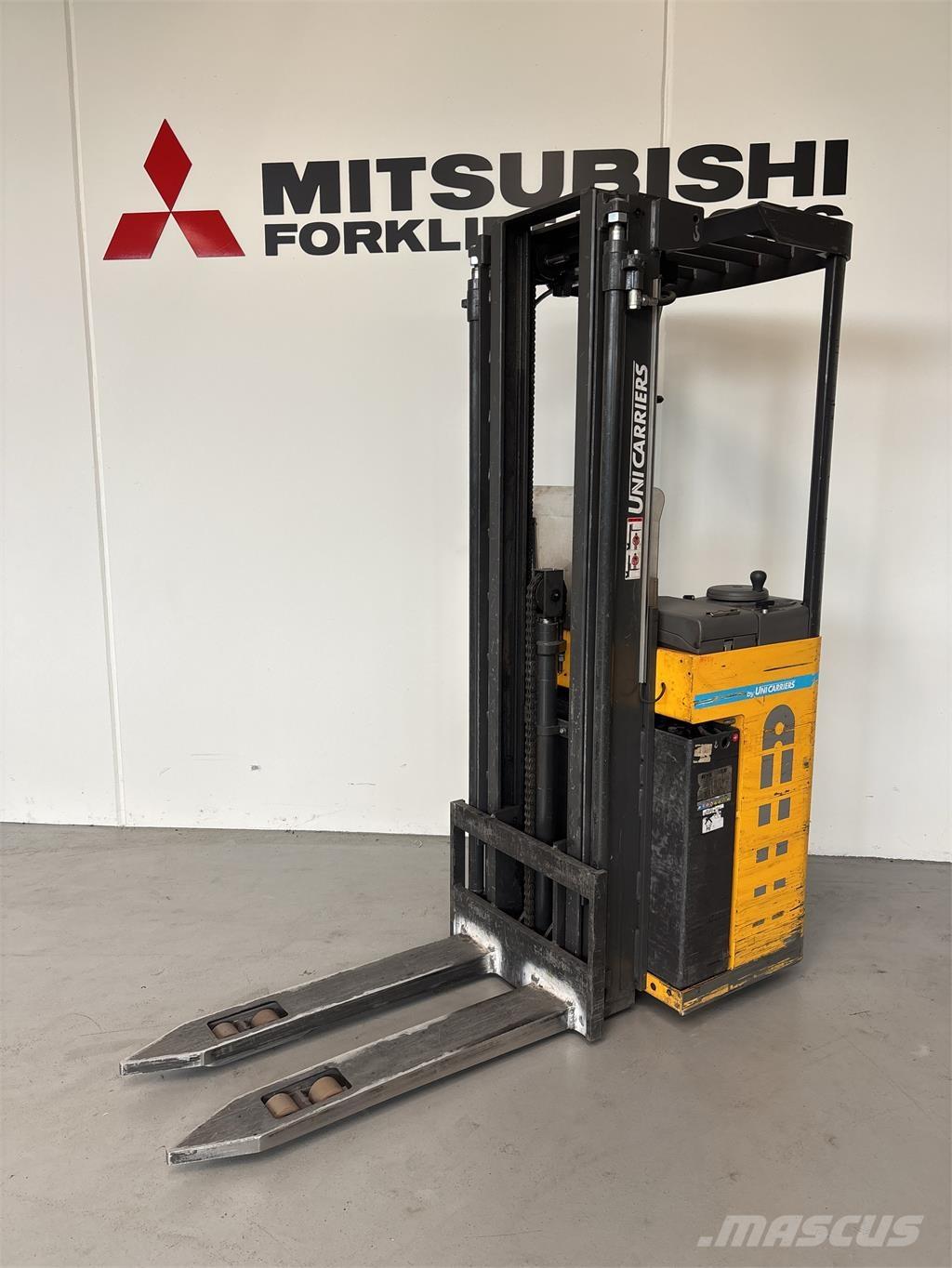 Atlet A160 Selvkørende stablere