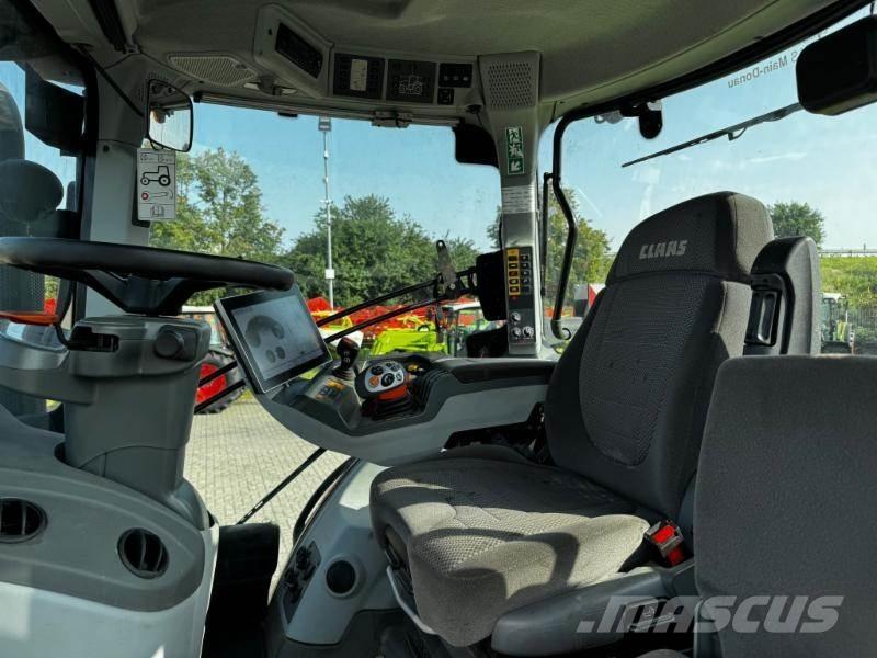 CLAAS AXION 810 Traktorer