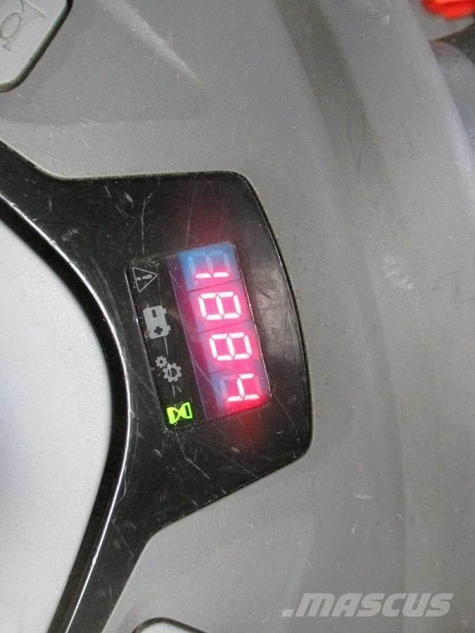 Toyota SPE 120L Gaffelstabler med gående fører