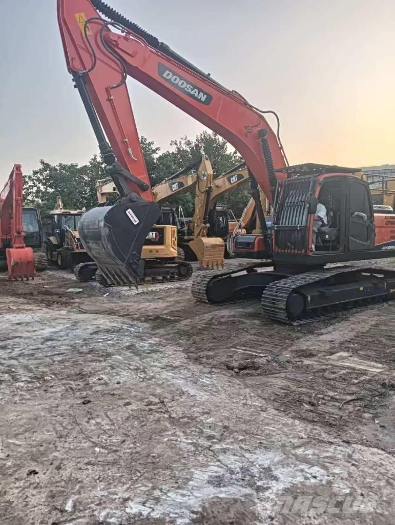 Doosan DX 225 LC-9C Gravemaskiner på larvebånd