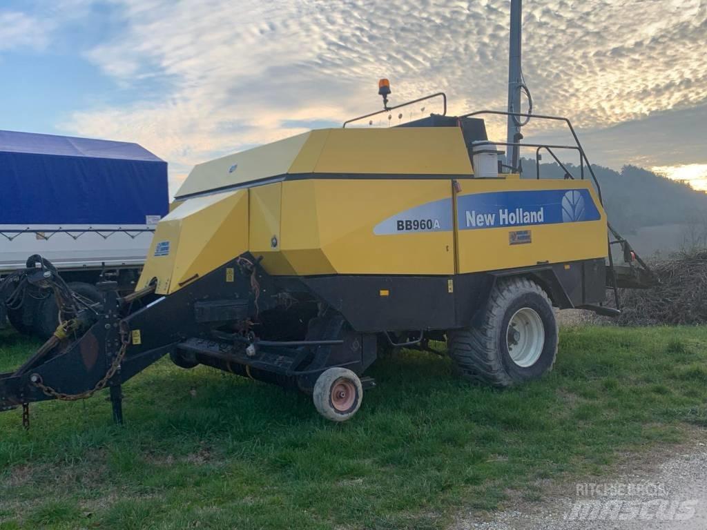 New Holland BB 960 A Pressere til firkantede baller