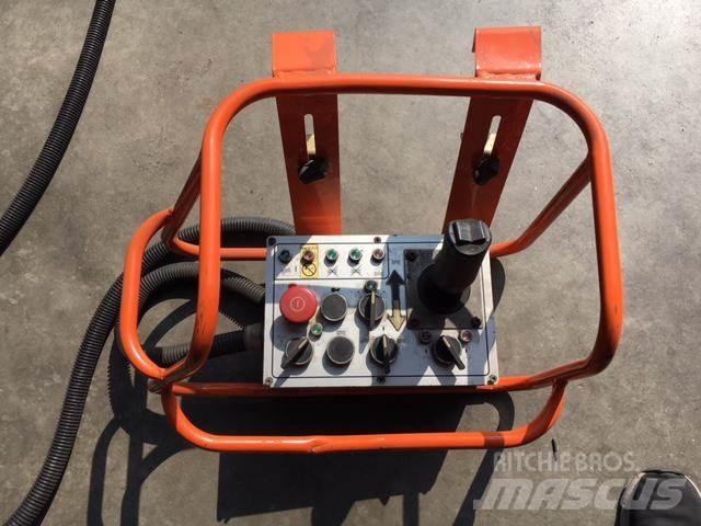 JLG SL245-12 Saxlifte