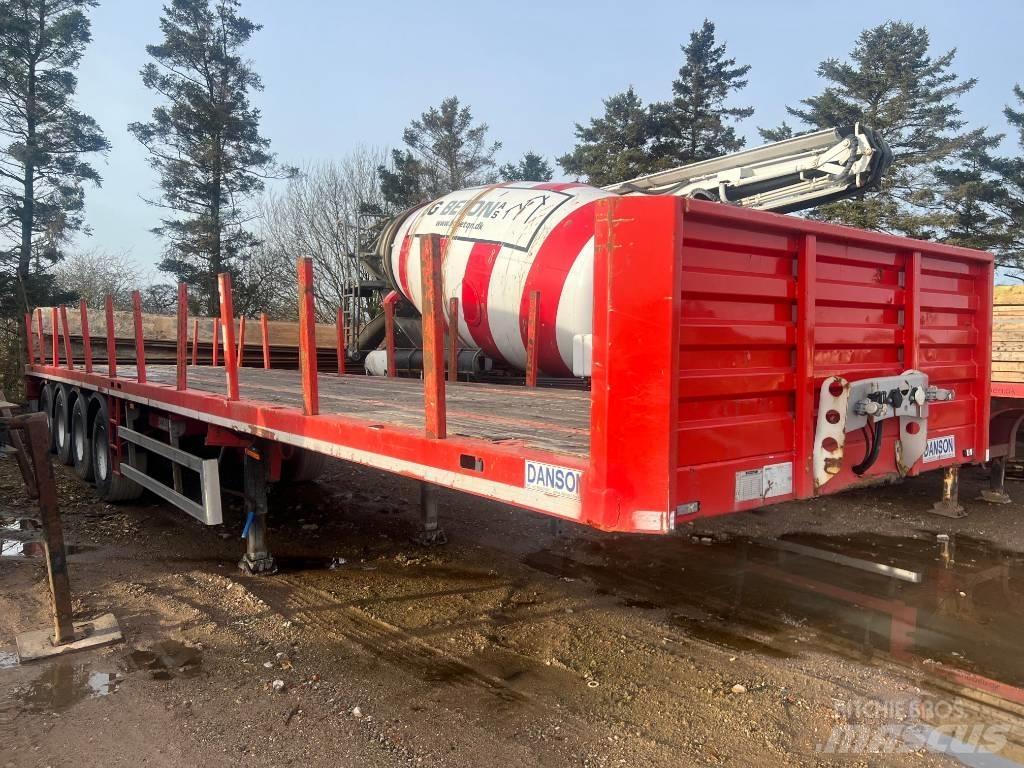 Danson S4560 Semi-trailer med lad/flatbed