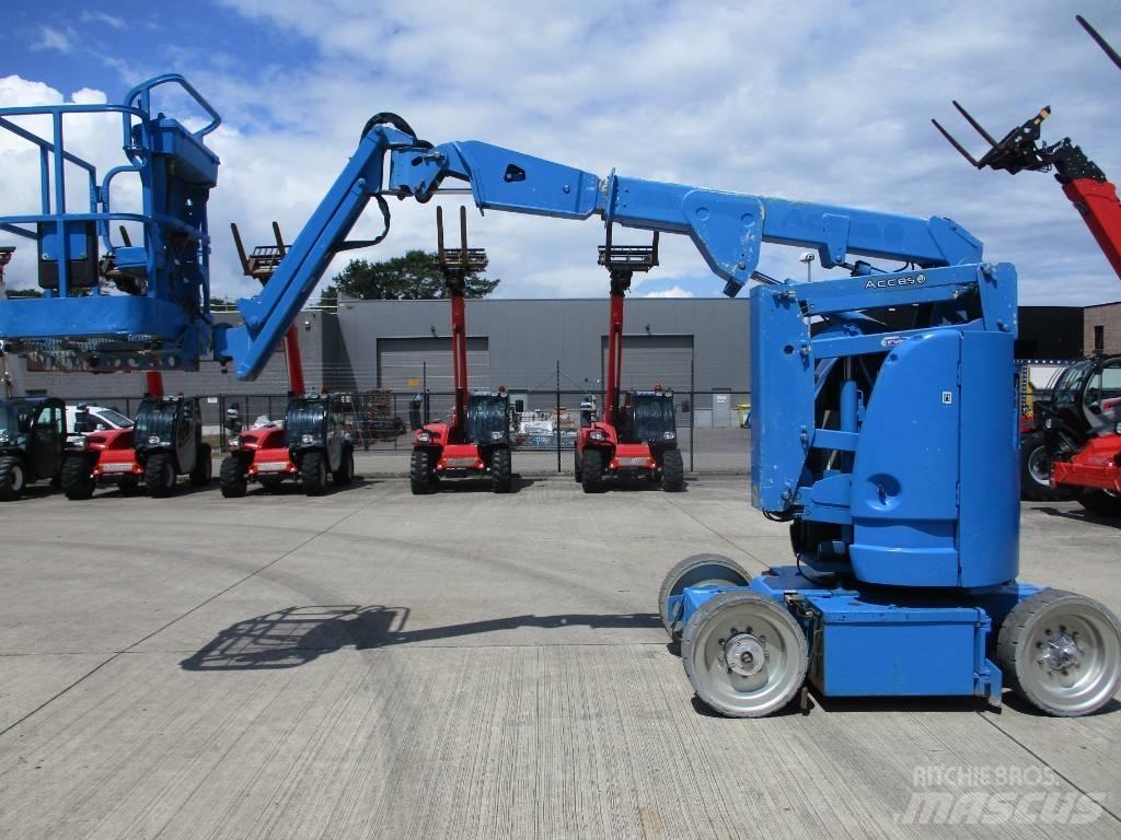 JLG E 300 AJP (180) Bomlifte med knækarm