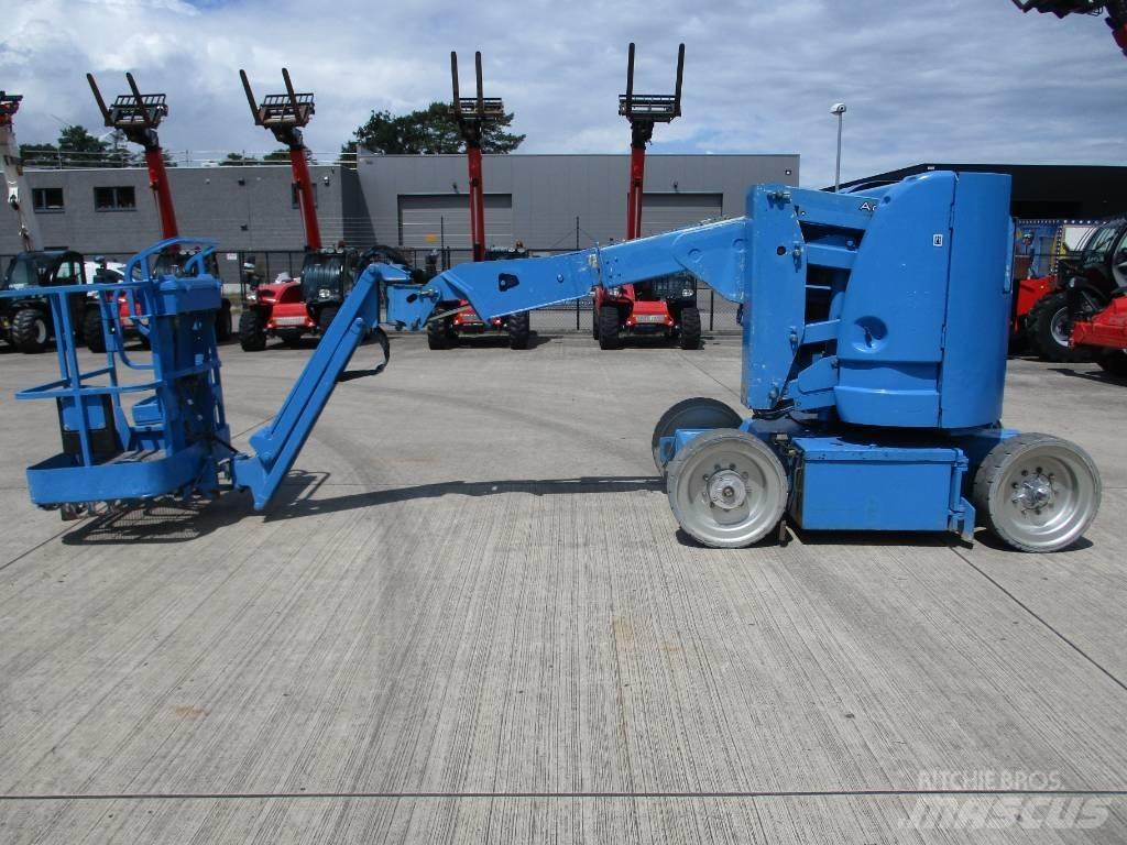 JLG E 300 AJP (180) Bomlifte med knækarm