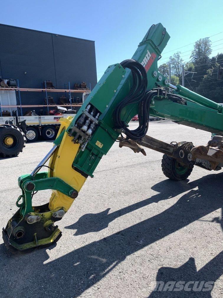 Menzi Muck M325 Gravemaskiner på hjul