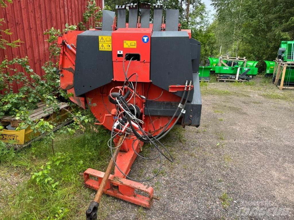 Kuhn Primor 3560 Balleskærere og -stablere
