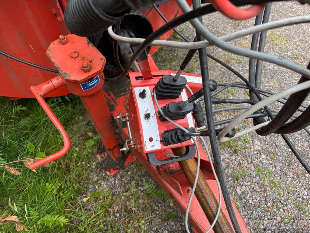 Kuhn Primor 3560 Balleskærere og -stablere