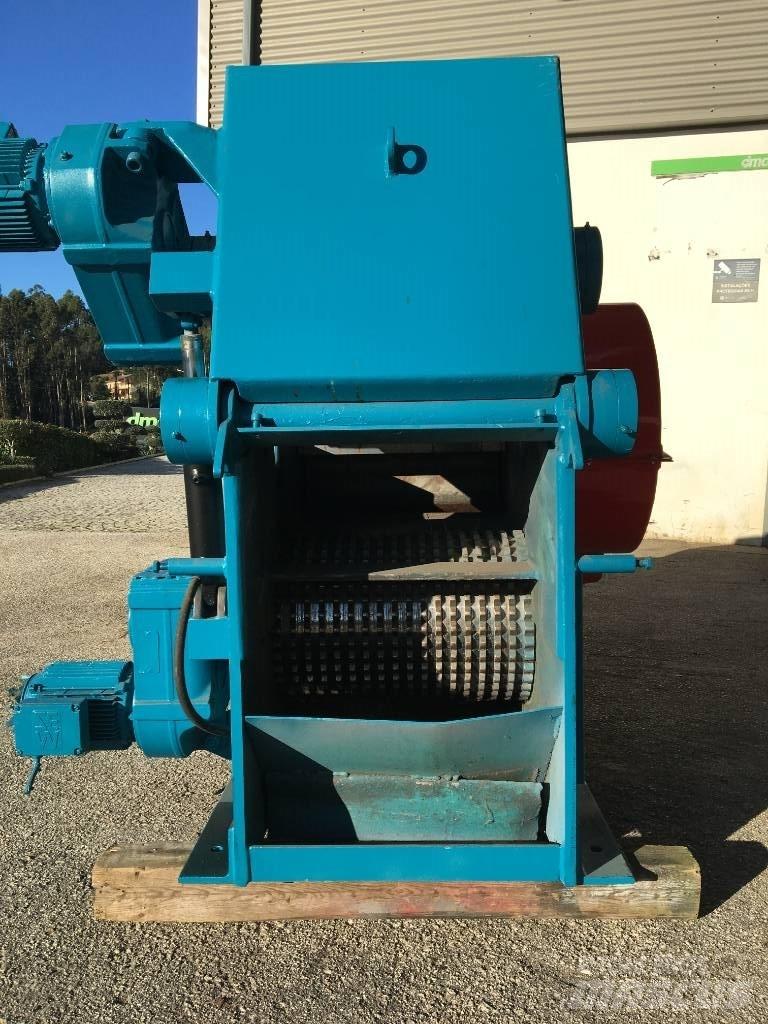 Haas HTH200X400(500) Buskryddere / Grenknusere