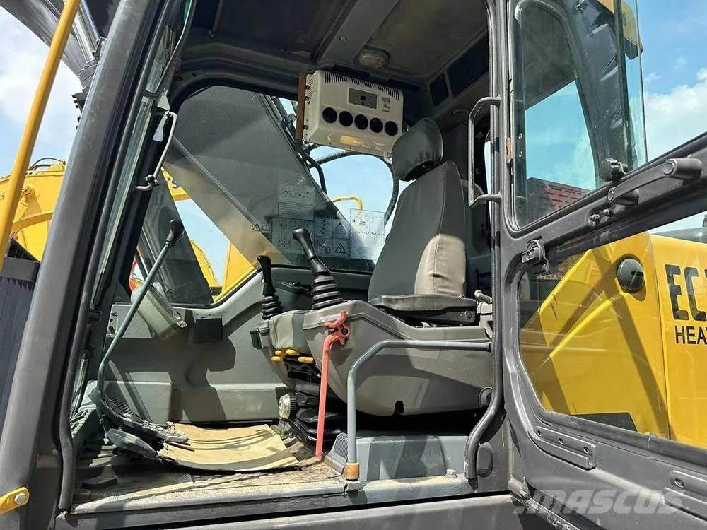 Volvo EC240D Gravemaskiner på larvebånd