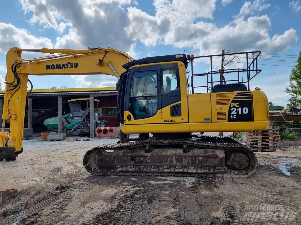 Komatsu PC 210-8 Gravemaskiner på larvebånd