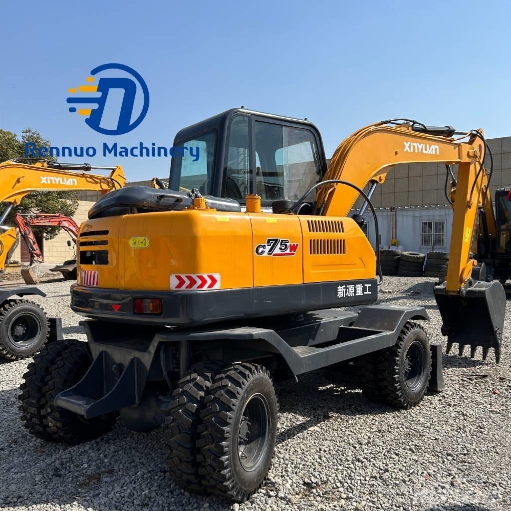 Xinyuan C75W Gravemaskiner på hjul
