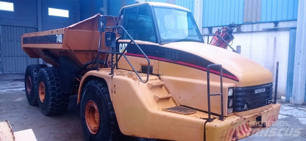 CAT 740 Terrængående lastbiler