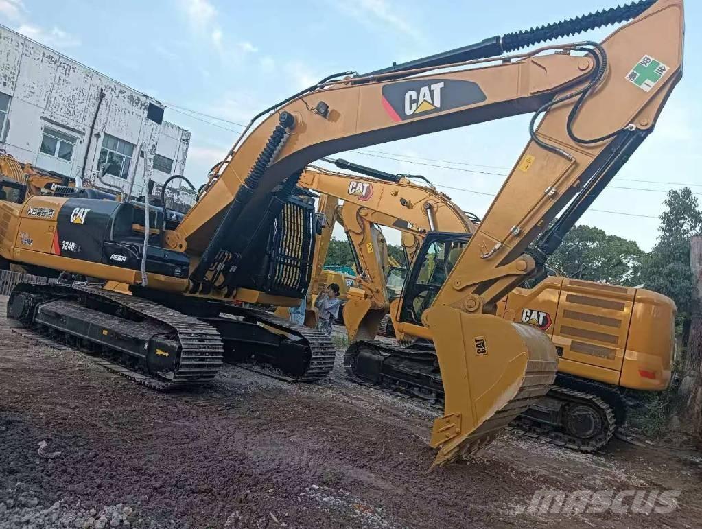 CAT 324 D2 L Midi-gravemaskiner 7t - 12t