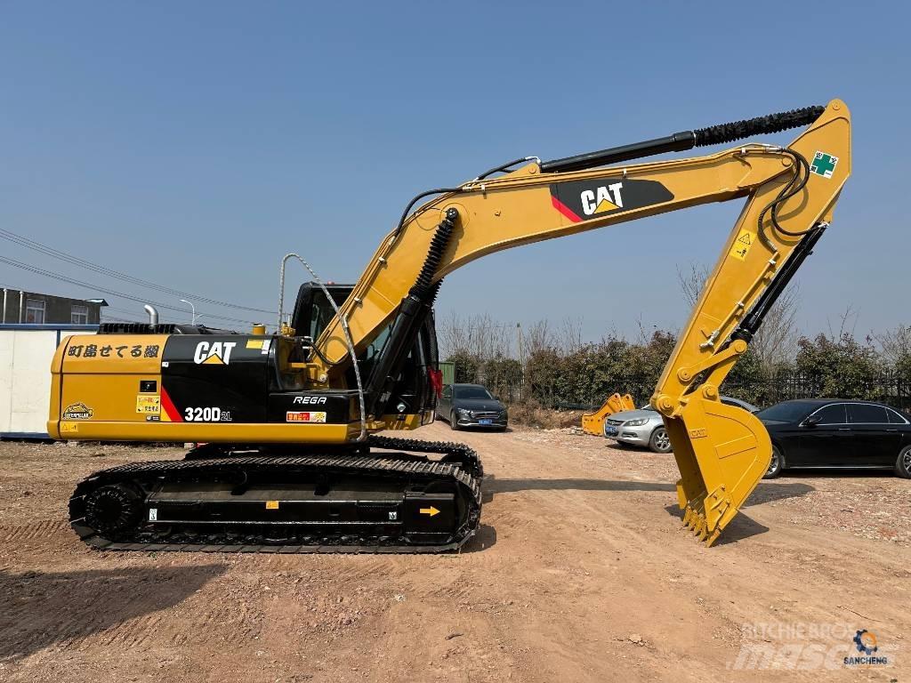 CAT 320D2L Gravemaskiner på larvebånd