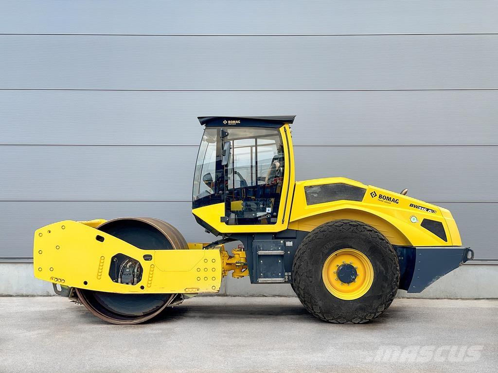 Bomag BW 216 D-5 Enkelt tromle