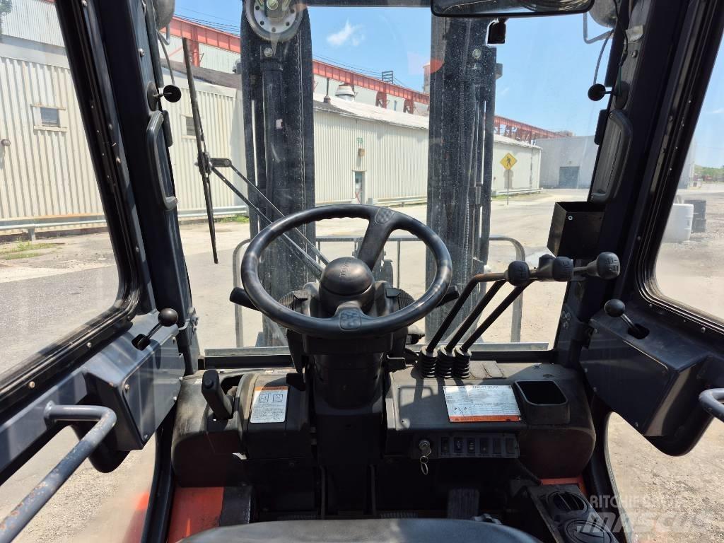 Toyota 7 FGU 25 Gaffeltrucks - andre