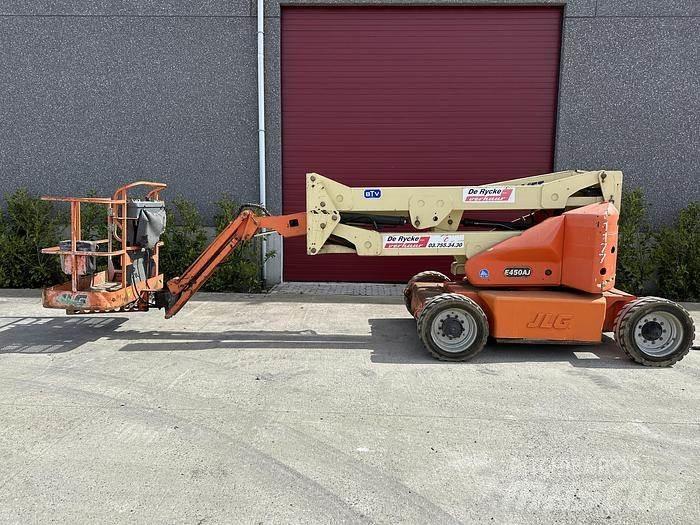 JLG E450 Bomlifte med knækarm