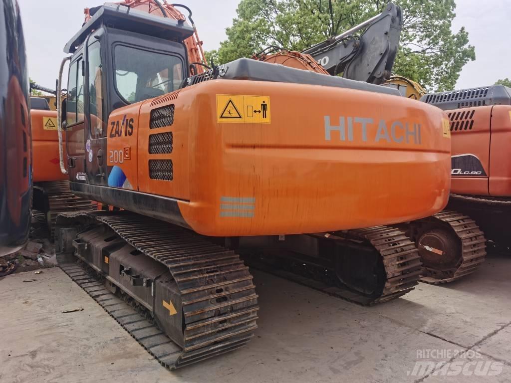 Hitachi ZX 200 Gravemaskiner på larvebånd