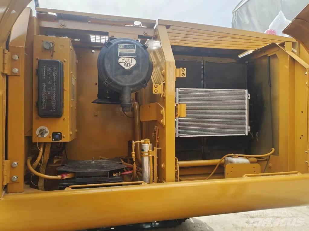 CAT 320 C L Gravemaskiner på larvebånd