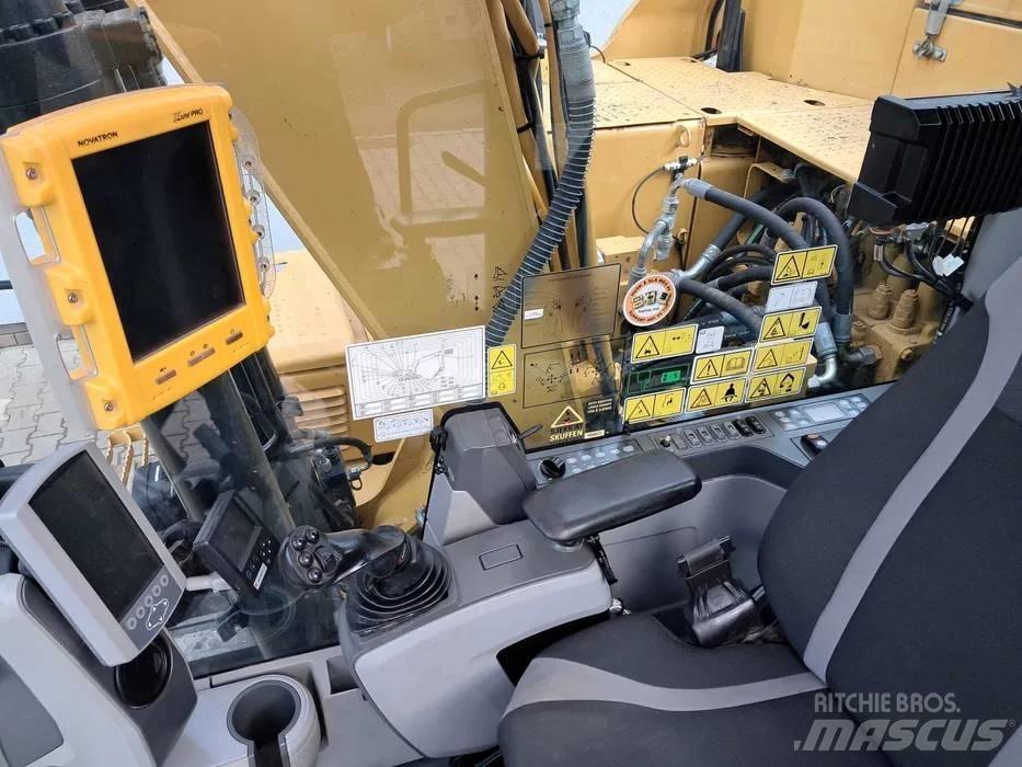 CAT 313 F L Gravemaskiner på larvebånd