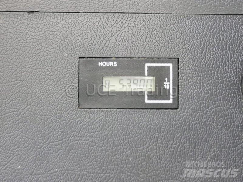 Hyundai HW140 Gravemaskiner på hjul