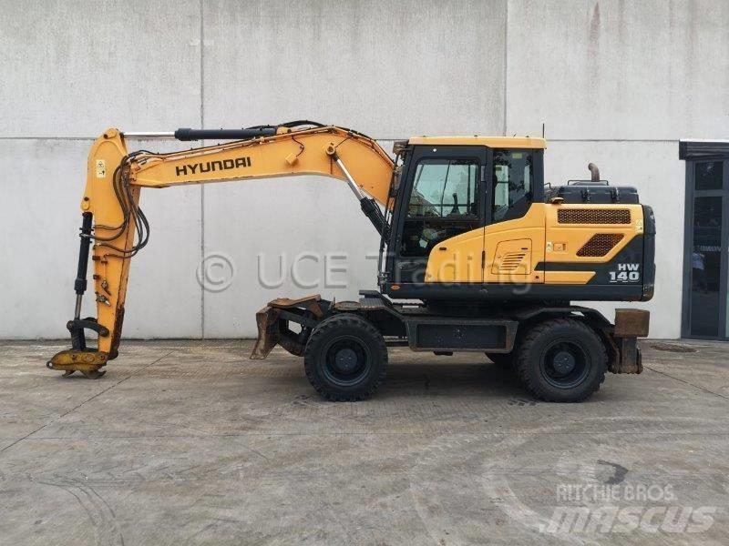 Hyundai HW140 Gravemaskiner på hjul