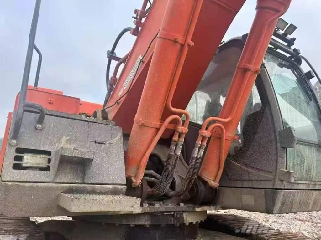 Hitachi ZX 470 Gravemaskiner på larvebånd