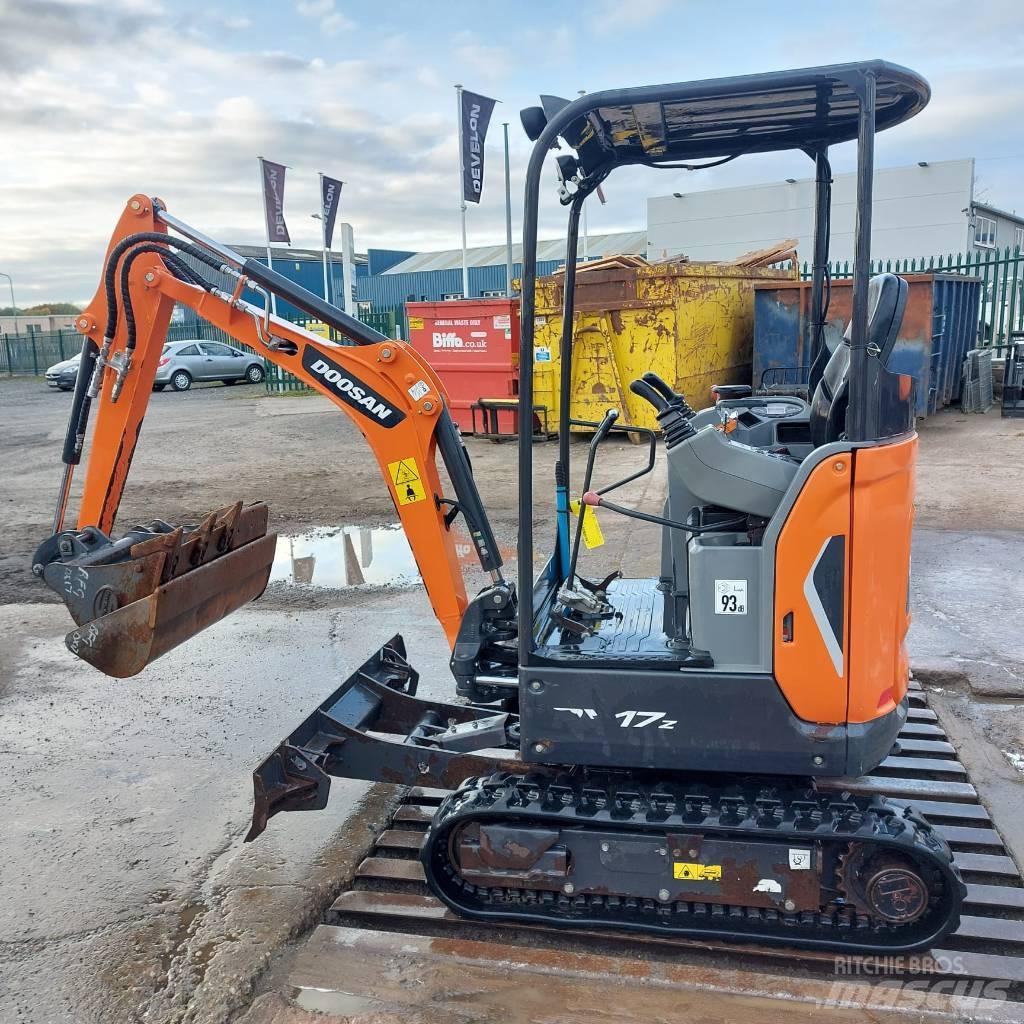 Doosan DX 17 Gravemaskiner på hjul