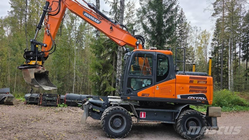 Doosan DX 170 W Gravemaskiner på hjul