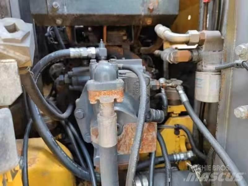 Komatsu PC 128 US-2 Gravemaskiner på larvebånd