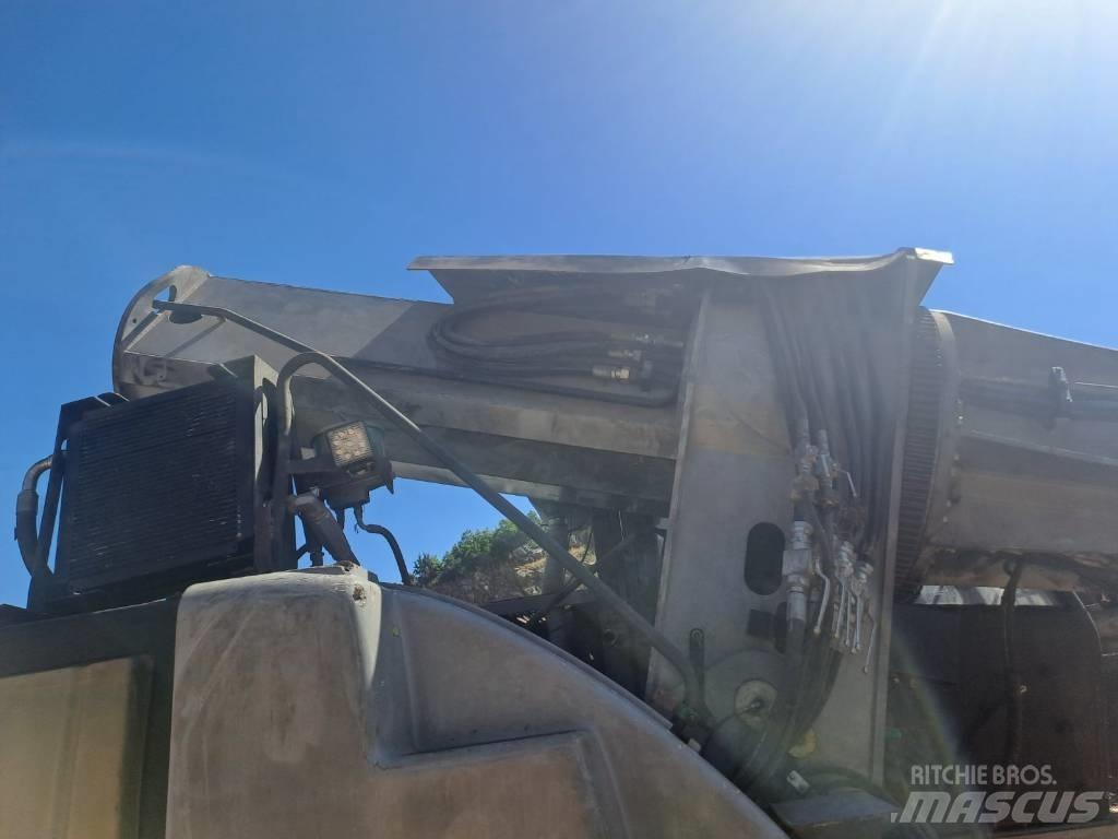 Gradall XL 4200 III Undergrundslæssemaskiner