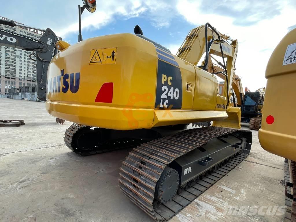 Komatsu PC 240 Gravemaskiner på larvebånd