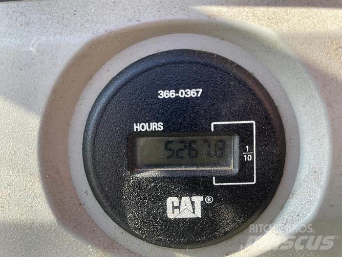 CAT 320FL Gravemaskiner på larvebånd