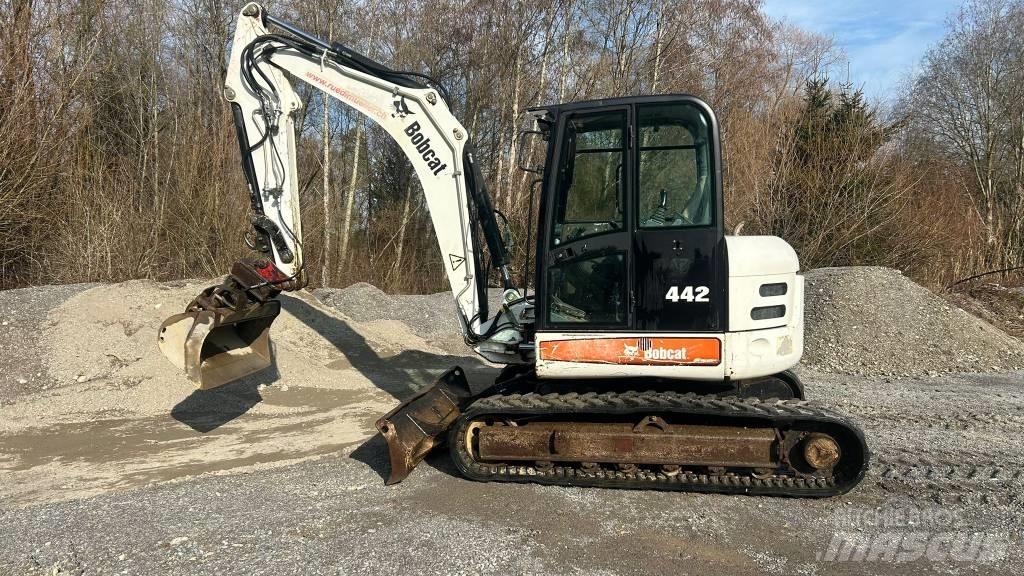 Bobcat 442 B Midi-gravemaskiner 7t - 12t